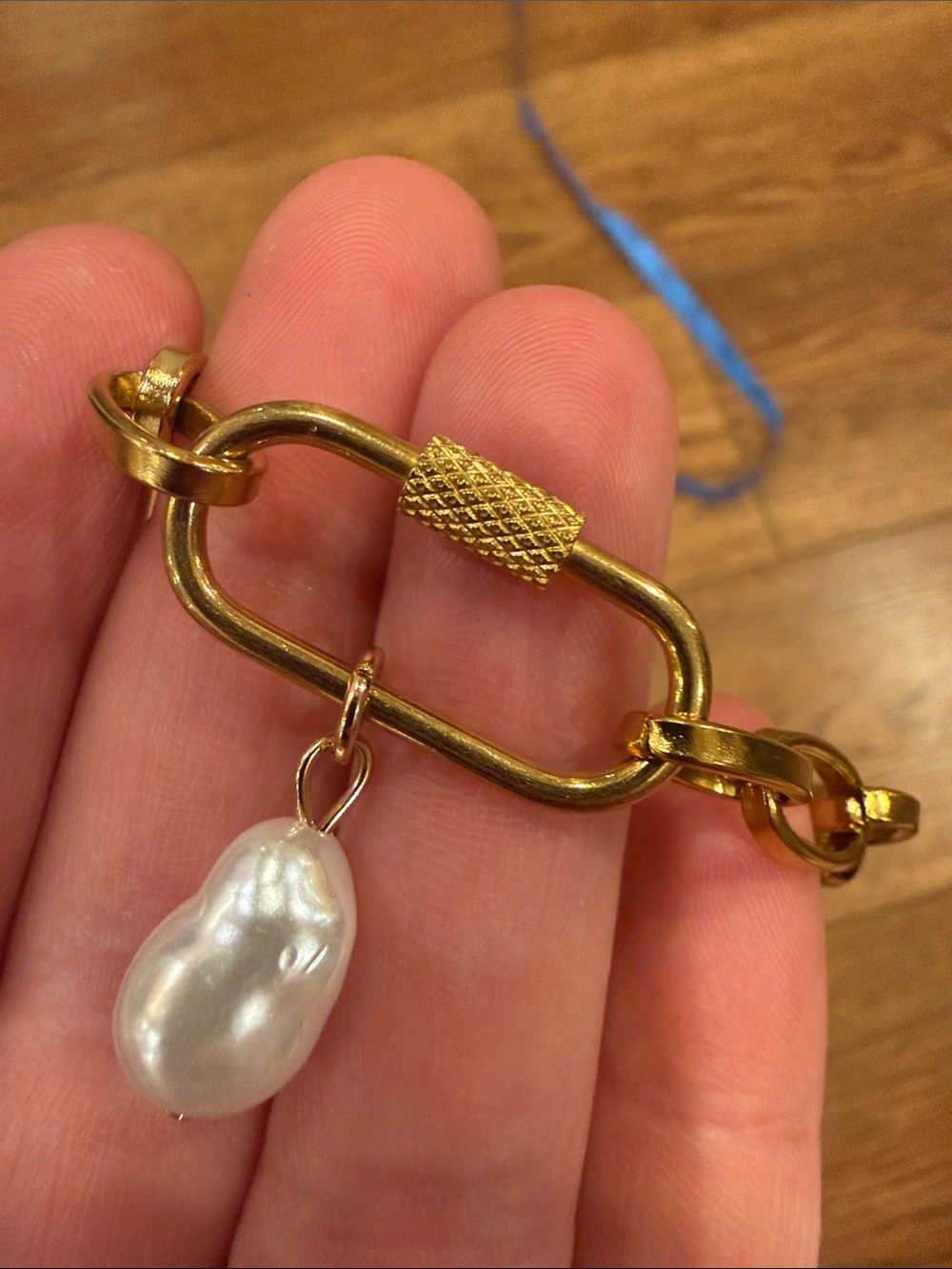 Plunder Gold Link Bracelet with Pearl Drop - Picture 2 of 4
